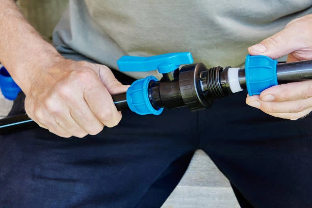 blaue HDPE-Armaturen